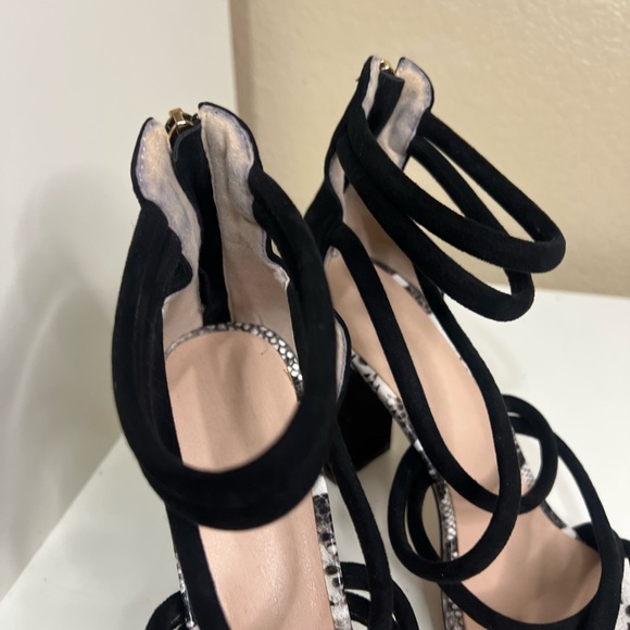 Strappy Snakeskin & Black Block Heels - Cage Sandals Size 39 - Picture 4 of 7